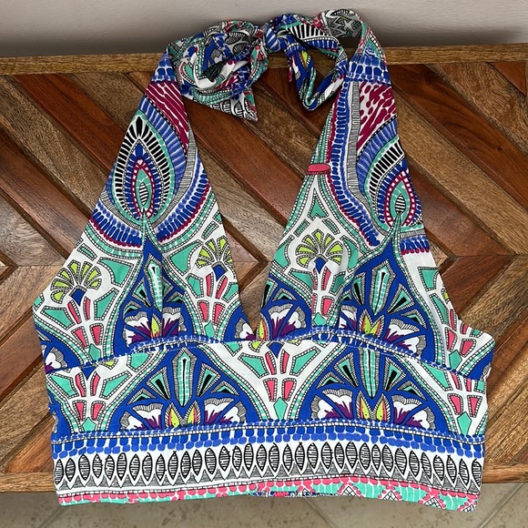 NEW NWOT Hippie Mandala Printed Halter Crop Top - Picture 3 of 5